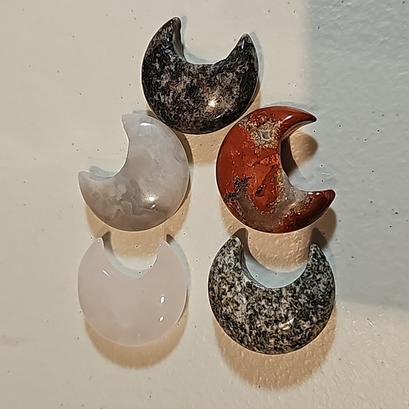 5 Mixed Lot Crystal Moons - Picture 1 of 6